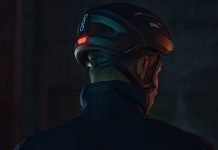 Da POC il primo casco ad energia solare